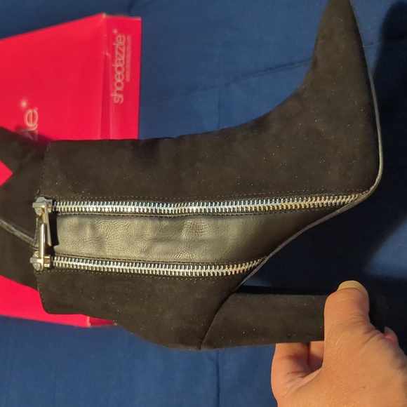 EUC Shoedazzle Diane black booties, Size 8 - Picture 6 of 7